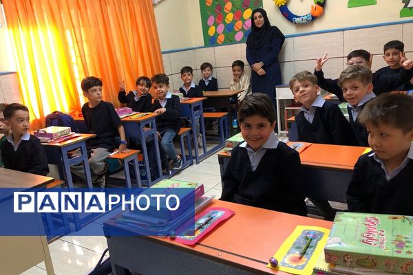 جشن آغاز سال تحصیلی در ناحیه 2 شهرری 