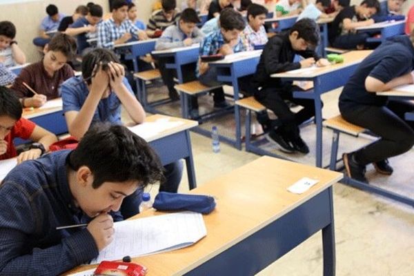 خودباوری کلید موفقیت تحصیلی و اجتماعی دانش آموزان است