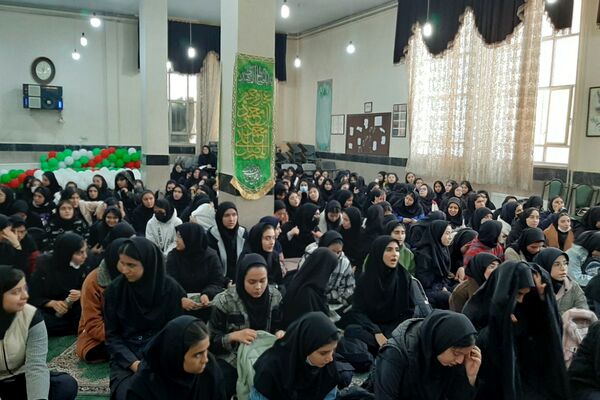 به نام فاطمه که نام مادر از او سرچشمه گرفت