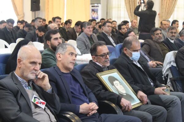 اختتامیه پنجمین دوره ملی لاله‌های روشن در مازندران 