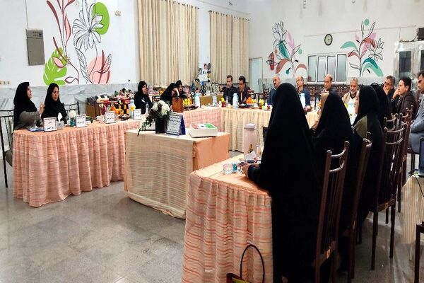 اجلاس استانی ویژه مدیران دبیرستان‌های نمونه دولتی و شبانه‌روزی استان خراسان رضوی در دبیرستان دخترانه شهید مجید دهنوی