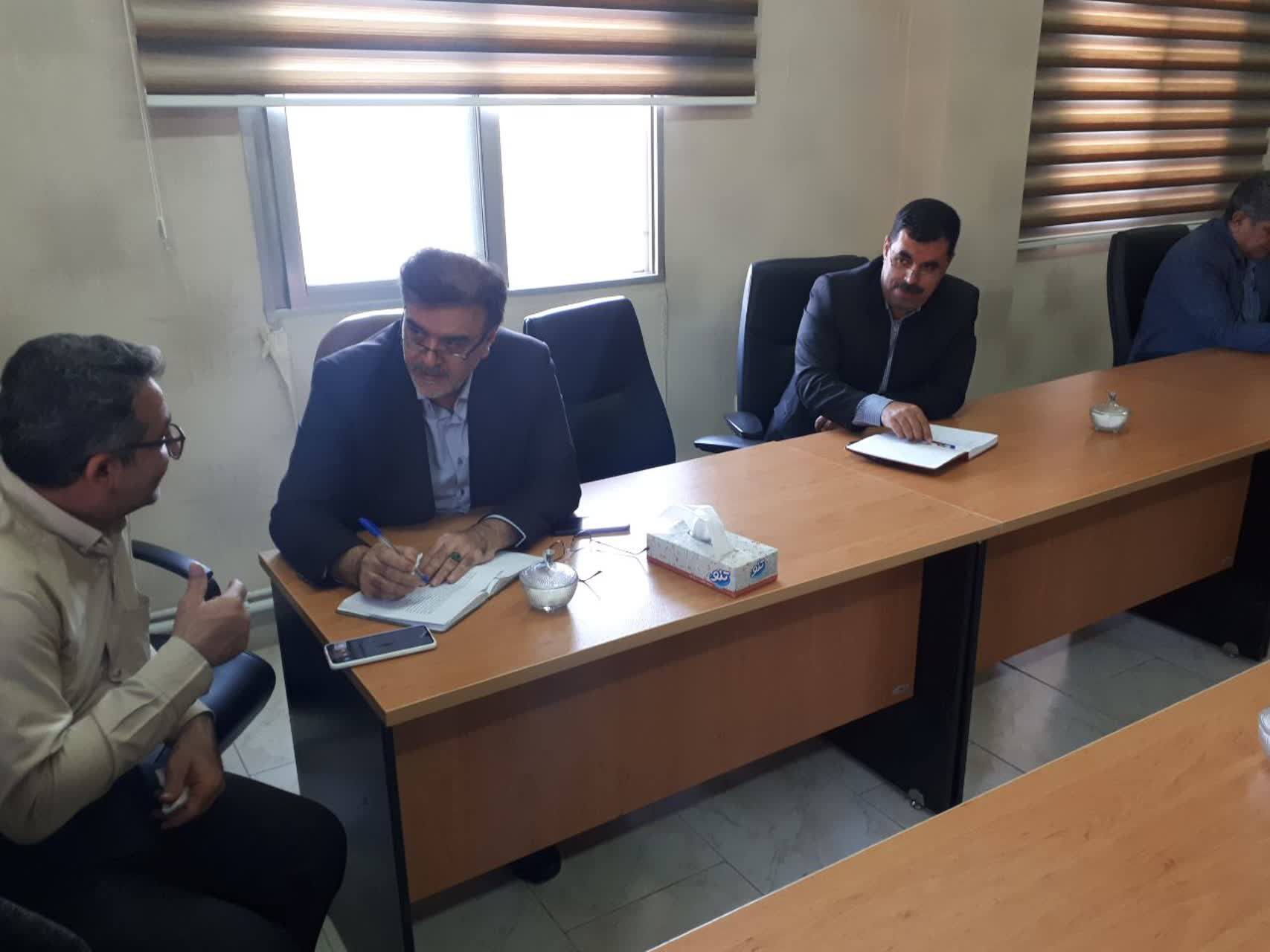 دیدار چهره به چهره فرماندار و مدیران شهرستان سملقان با مردم به‌مناسبت هفته دولت