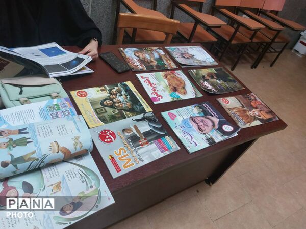 برگزاری نشست «خانواده کتاب‌خوان» در کتابخانه الزهرا(س) حاجی‌آباد