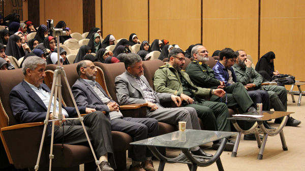همایش فعالان بسیج دانش‌آموزی مدارس دخترانه قم 
