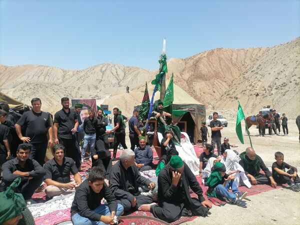 مراسم تعزیه خوانی در روز عاشورای حسینی در شهر بار 