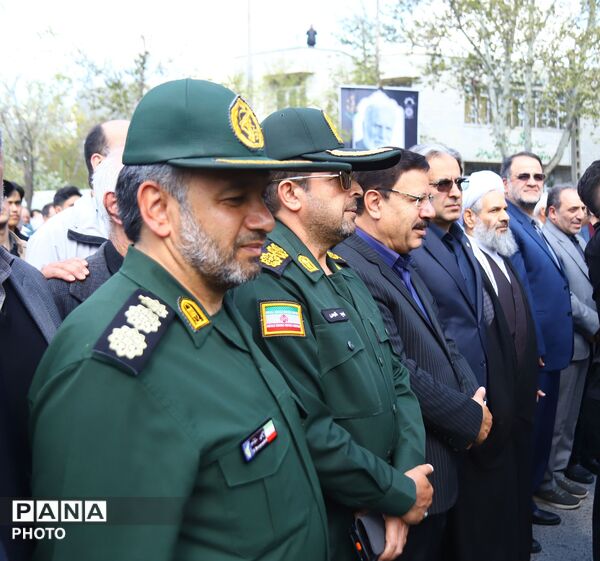 مراسم تشییع پیکر معلم و شاعر نامدار «باریشماز»