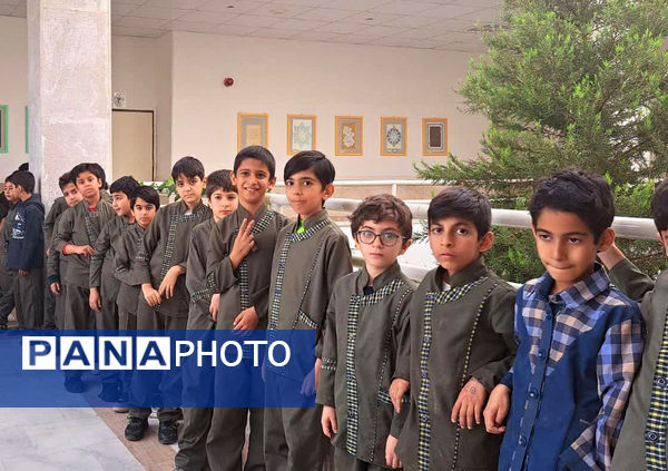 بازدید دانش‌آموزان مدرسه شهدای غزه (1) قم از نمایشگاه تاکسیدرمی کانون پردیسان