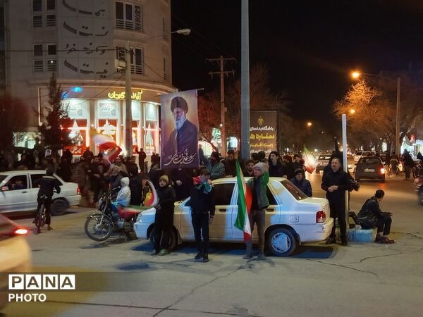 تجمع مردم بصیر نیشابور در شب هفتم شهادت رهبر انقلاب