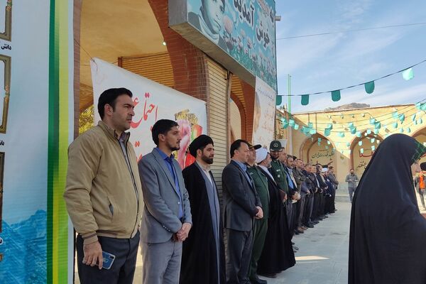 تجدید میثاق دانش‌آموزان با شهدا