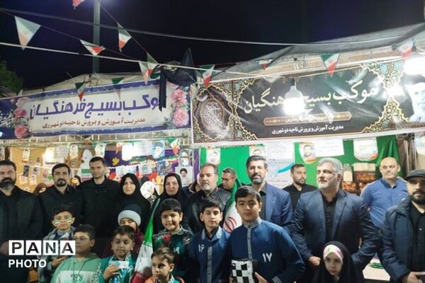 سوگواره چهلمین روز شهادت دانش آموزان ناحیه دو شهرری و مدرسه شجره طیبه در میدان نماز شهرری 