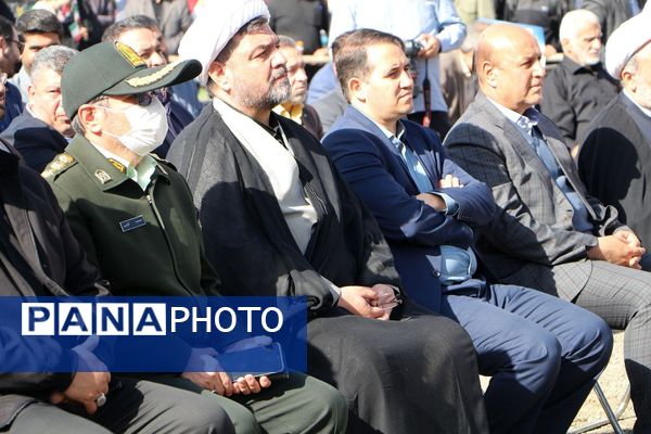 نسل ما، قامتِ استکبار و استعمار شکن است! 