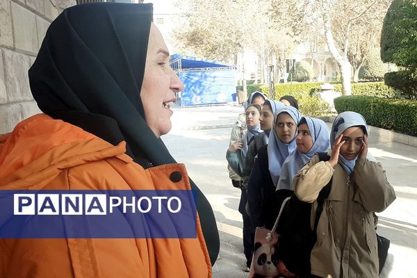 اردوی تفریحی دختران بهارستان ۲ در کاخ گلستان تهران