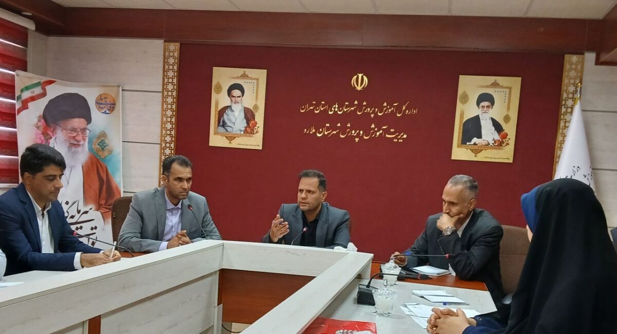 برپایی دو پایگاه انتخاب رشته کنکور در ملارد با هدف تحقق عدالت آموزشی