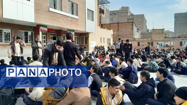 جشن میلاد امام علی (ع) و روز پدر در مدرسه ابوریحان بیرونی 