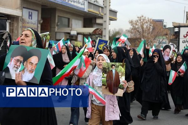 حضور مردم چهاردانگه در جشن چهل و هفتمین سالگرد شکوهمند انقلاب اسلامی