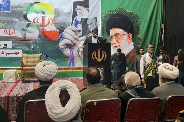 حماسه ۹ دی زنده است؛ ورامینی‌ها بار دیگر با ولایت، پیمان بستند