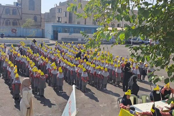 مراسم گرامیداشت هفته بهداشت روان در دبستان هاشمی رفسنجانی شهرستان قرچک 