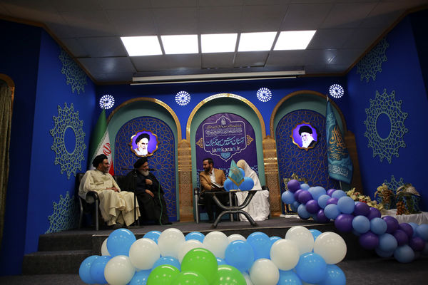 مراسم جشن ازدواج به‌مناسبت نیمه شعبان در مسجد جمکران