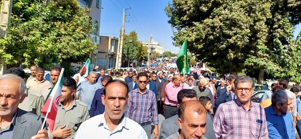مردم شهرستان چرداول کفن پوشان جنایات رژیم صهیونیستی در غزه و لبنان را محکوم کردند
