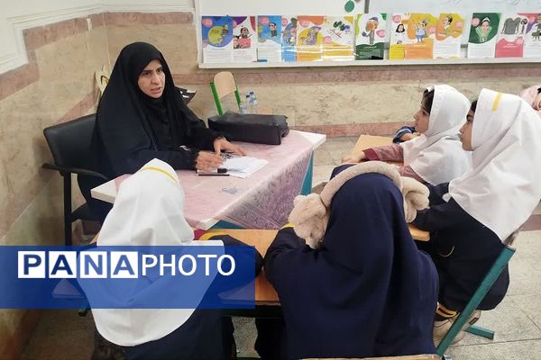 حضور پرشور دانش آموزان ناحیه دو شهرری در برنامه‌های متنوع دهه فجر و جشن انقلاب