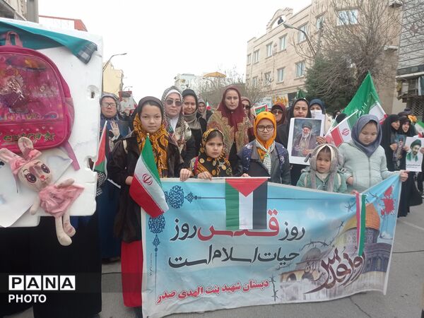 حماسه‌‌آفرینی مردم بندرترکمن در راهپیمایی روز قدس و تجدید بیعت با رهبری