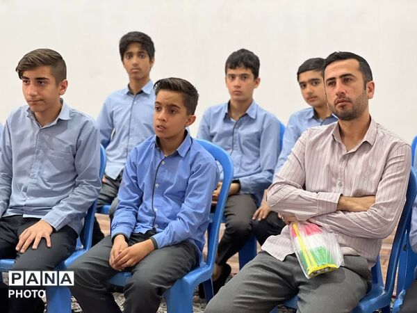  رقابت گروه‌های مدرسه‌ای برای صعود به مرحله استانی