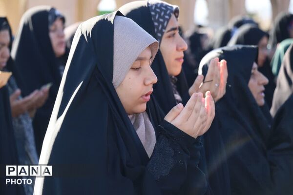 نماز عید فطر در گلباف