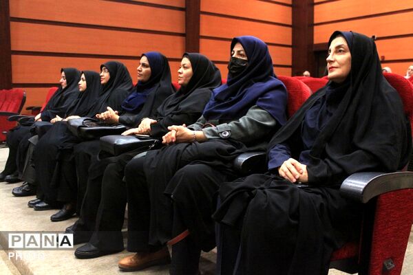 آیین اختتامیه طرح‌ها و برنامه‌های آموزشی بهارستان‌دو