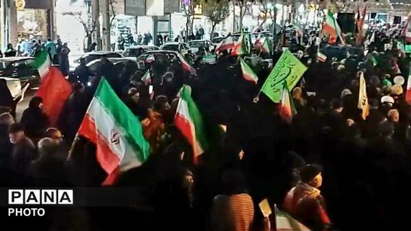 نوزدهمین تجمع مردم فردیس در مراسم شهادت قائد امت و بیعت با سومین رهبر انقلاب اسلامی 