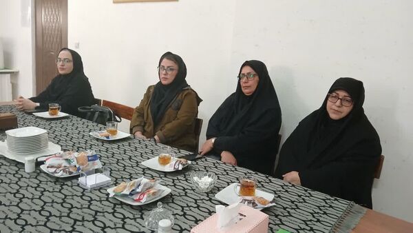 نشست بیان خاطرات و روایات در محمودآباد 