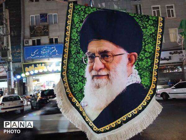 غرفه مشاوره در میدان هفت‌تیر؛ همراهی در لحظات حساس تصمیم‌گیری