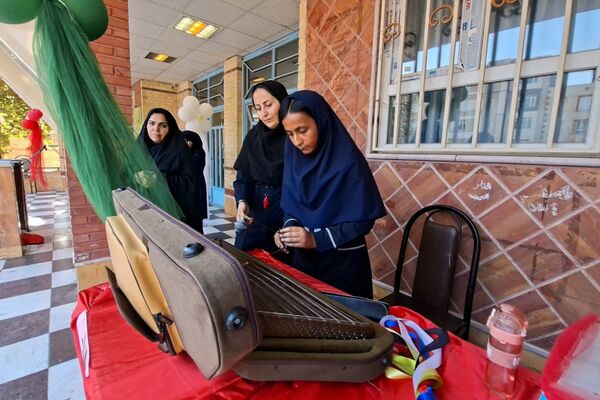 برگزاری انتخابات انجمن‌های ورزشی در دبیرستان زینبیه۲ شهریار