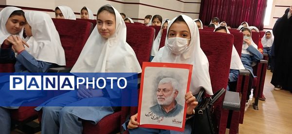 افتتاح پایگاه بسیج دانش‌آموزی در دبستان قرآنی نرجس ناحیه یک کرج