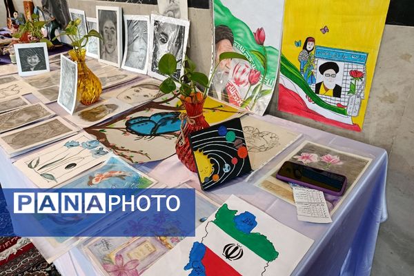  نمایشگاه فرهنگی و هنری دبیرستان عترت