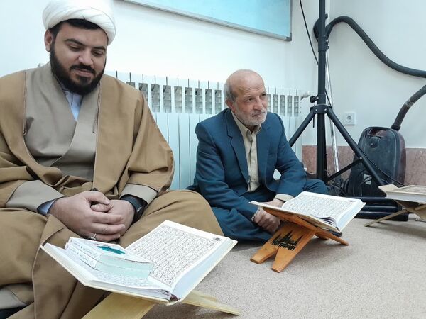 محفل انس با قرآن کریم همزمان با فرارسیدن ماه مهمانی خدا در کاشمر