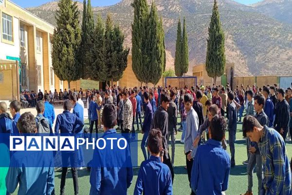 نواخته شدن زنگ مهر در مدارس کهگیلویه و بویراحمد