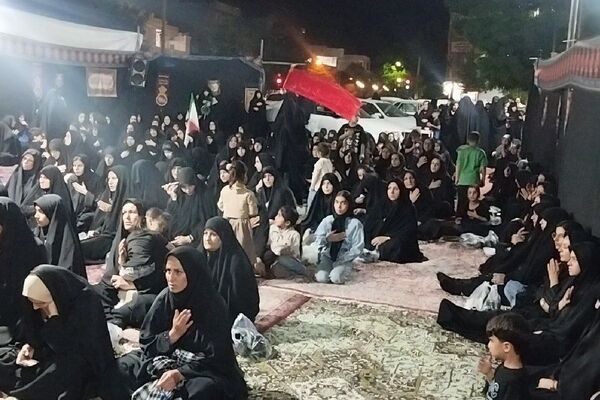 شور حسینی در شب تاسوعا؛ الشتر یکپارچه سیاه‌پوش شد
