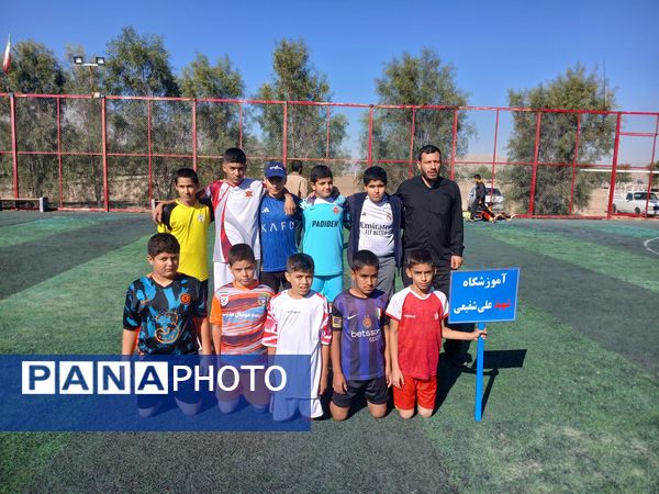 مسابقه فوتبال دوستانه در آموزشگاه شهید ابراهیم رضوی