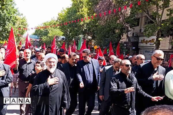 سیل عاشقان حسینی در بجنورد؛ جاماندگان اربعین، هم‌قدم با کاروان عشق -1