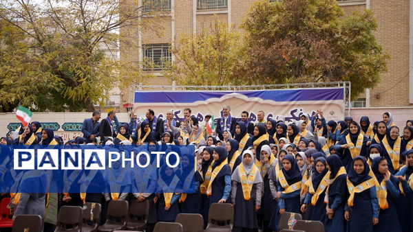 همایش استانی «وطن‌یار» در مدرسه کوثر اراک با حضور قائم‌مقام سازمان دانش‌آموزی کشور