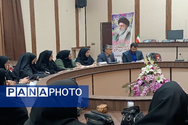 نشست بررسی چالش‌های آسیب‌های اجتماعی در گناباد