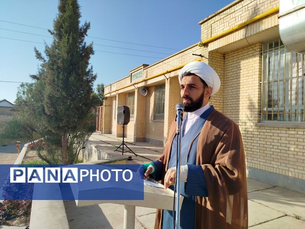 نماز عید فطر ۱۴۰۴ در روستای ظفرآباد شیراز اقامه شد