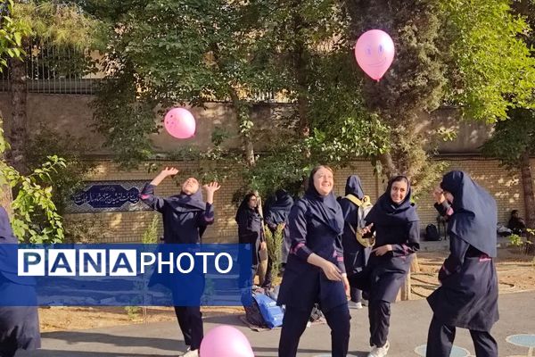 به‌مناسبت هفته بهداشت روان در دبیرستان فرشتگان ناحیه ۴شیراز 