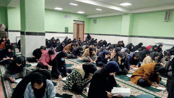 آزمون کتبی مسابقات قرآن و عترت دانش آموزان دخترانه  متوسطه 