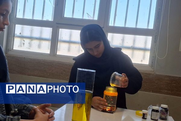 برگزاری مسابقات و درخشش نخبگان جوان در رقابت علمی دبیرستان هیات امنایی مقربی
