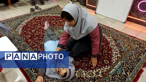 جشنواره رقابت‌های علمی و مهارتی سفیران سلامت ناحیه ۶مشهد