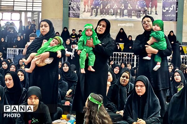 نوای «لبیک یا حسین» از گهواره‌ها؛ اجتماع شیرخوارگان حسینی در اسلام‌آباد غرب