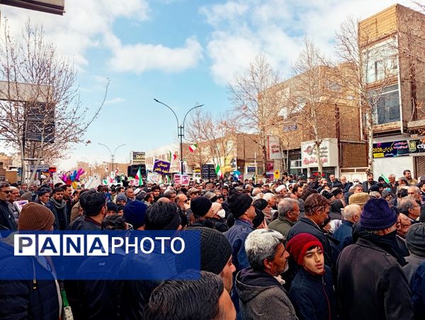 حماسه حضور مردم کاشمر در ۲۲ بهمن از قاب پانا