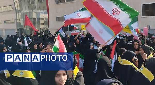 خروش پرشور مردم مشهد در روز ملی مبارزه با استکبار جهانی