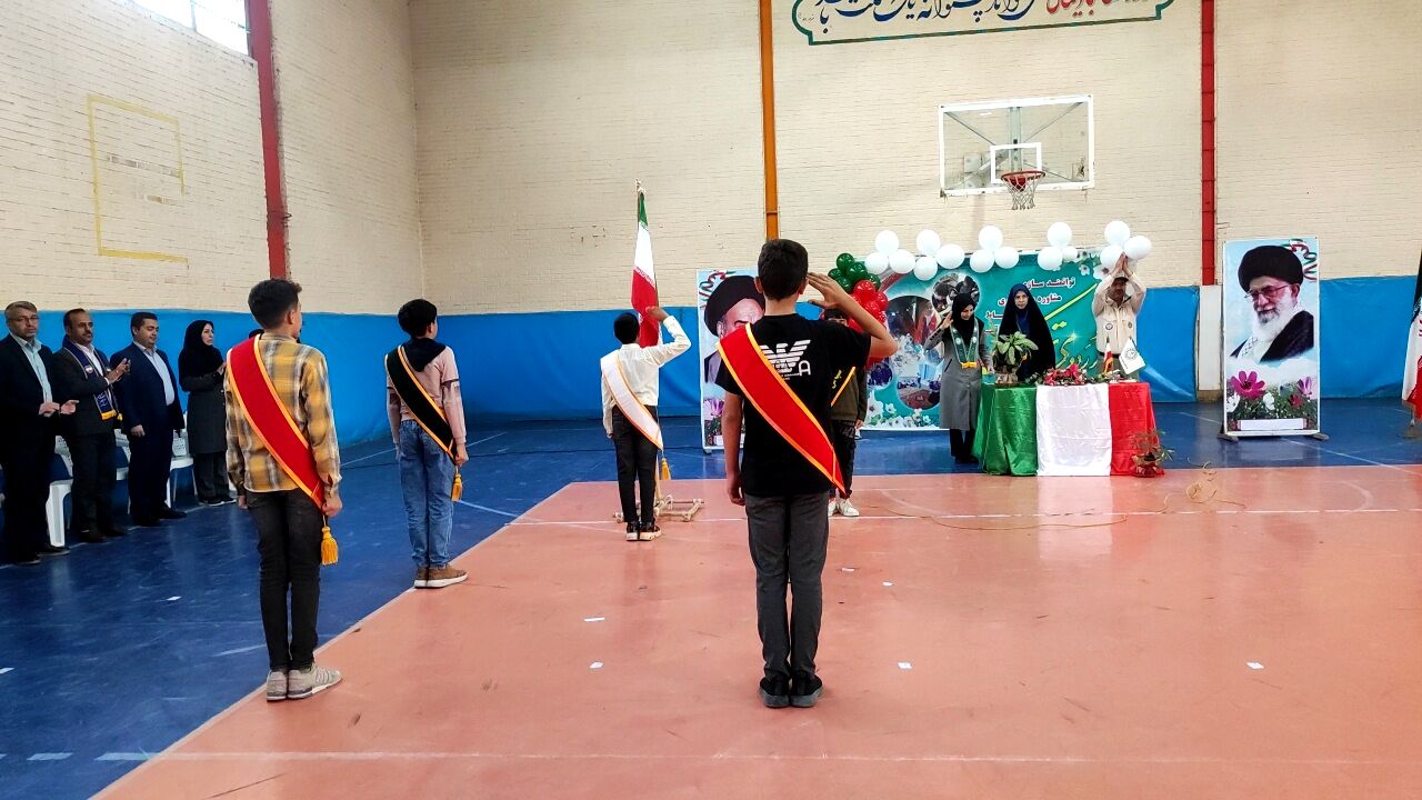 افتتاحیه اردوی تمشک پسران در سالن ۱۳ آبان شهرستان شیروان